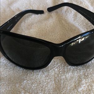 Like new D&G sunglasses black woman with case